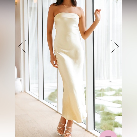 Hello Molly RUN TO THE TOP SATIN MAXI
DRESS YELLOW - Picture 7 of 10